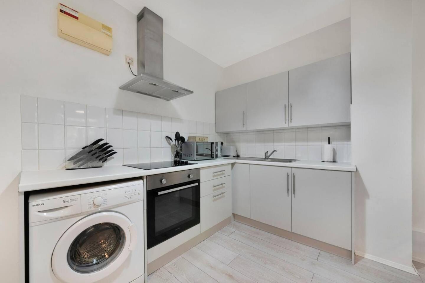 2 Bed Apartment- Finsbury Park Station B Londres Exterior foto